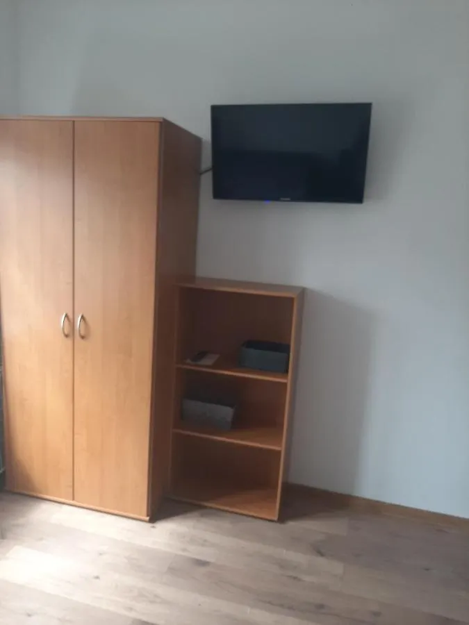 Апартаменты Apartamenty Marco 3 Przy Dworcu-Stare Miasto-Super Wi Fi Краков