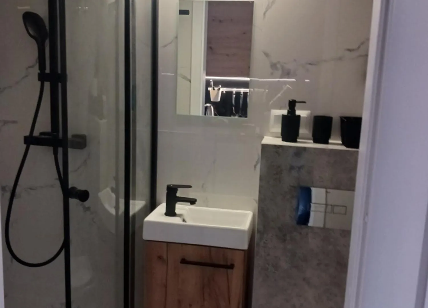 Апартаменты Apartamenty Marco 3 Przy Dworcu-Stare Miasto-Super Wi Fi Краков